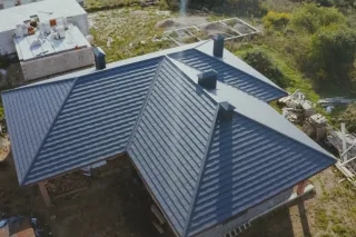 Beyond Asphalt: Exploring Alternative Roofing Materials