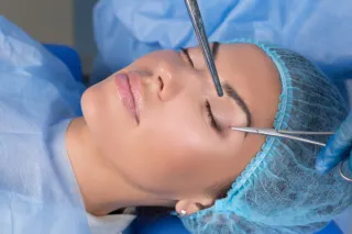 Szemhéjplasztika – természetes, fiatalos tekintet