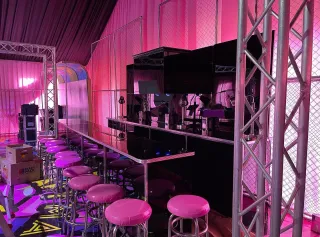 Integrating AV & Sound Systems Seamlessly Under Large Tents