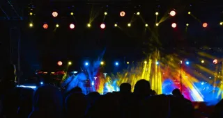 Limo & Party Bus to Concerts at PNC Bank Arts Center