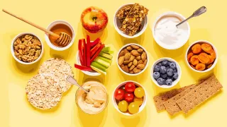 Smart Choices: Healthy Snacking Options for a Balanced Diet