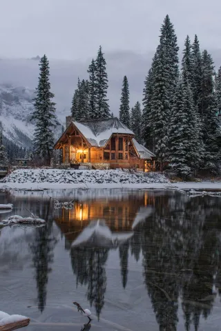 Preparing Your Log Cabin for Harsh Weather