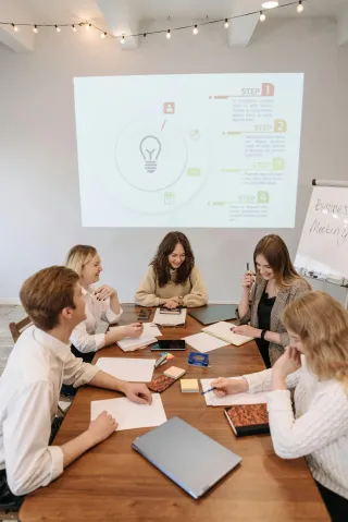 Power Up Your Holiday Campaigns: Making the Most of the Third Week of October 