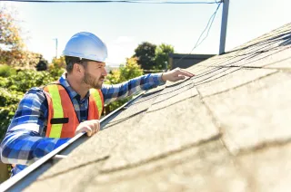 Roofing Repair vs. Replacement: How to Make the Right Choice for Your Home