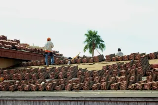 Flat Roof or Sloped Roof? Find the Best Fit for Your Commercial Roof Installation