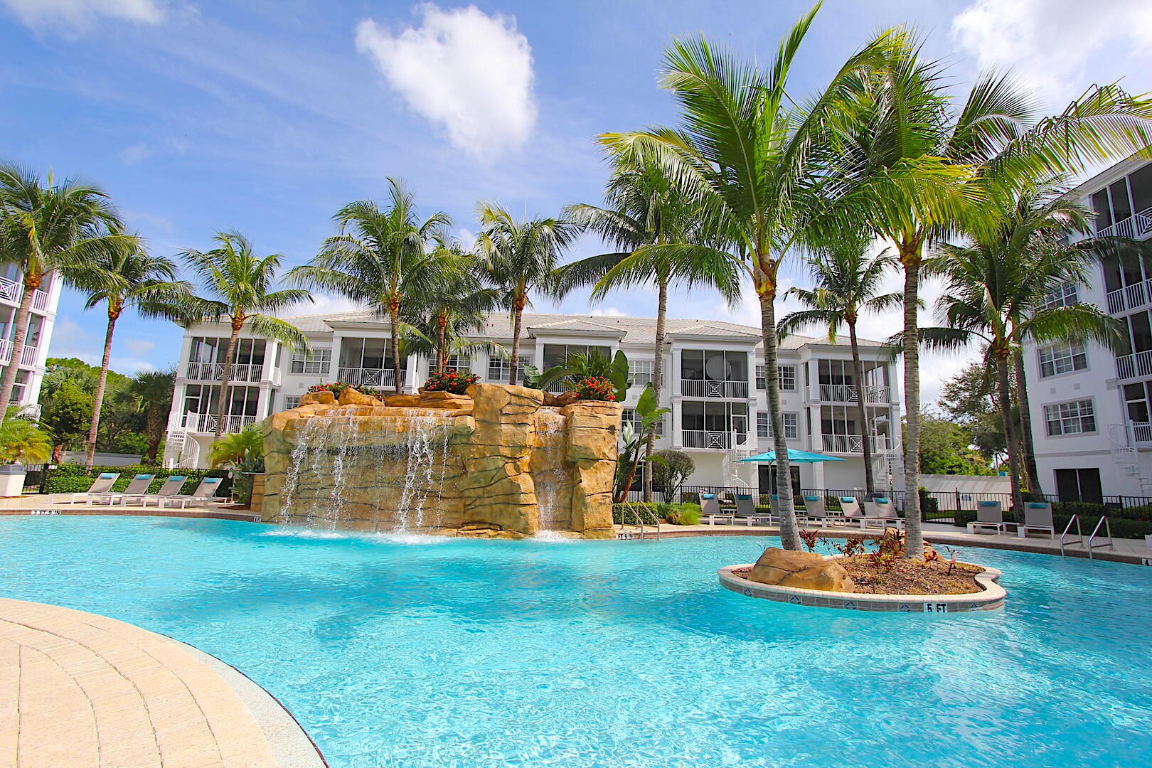 🎣 Hooked on Adventure: The Best Fishing Spots in Marco Island & Fort Myers You Can Reach by Car! 🚗🌴 | Luxriders, Marco Island, Naples, Bonita Springs, Estero & Fort Myers, FL