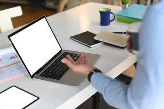 How to Keep Your Business Profile Accurate and Engaging