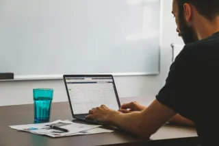 Simple Ways to Manage Your Social Media Content