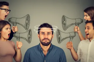  Nailing Your Niche: How to Stand Out in a Crowded Digital Market  