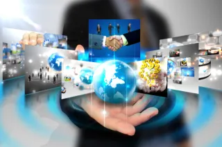 **10 Companies Excelling in Reputation Management**