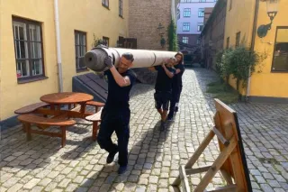 Anledningarna för att anlita professionell flyttfirma: fördelar och tjänster