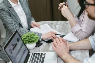 Maximizing LinkedIn Sales Navigator for Financial and Insurance Professionals