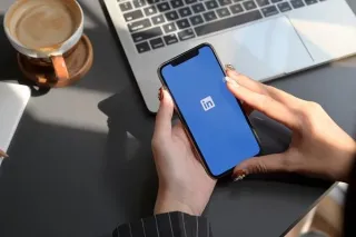 Why LinkedIn Connection Requests Fail for Insurance Agents