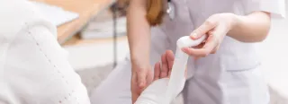 How Medical Offices in Miami-Dade Can Refer Patients for Wound Care or Second Opinions Online