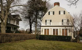 👻 Dare to Drive By? The Infamous Amityville Horror House is Waiting for You