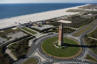 🌊 Sun, Sand & Salty Air: Why Jones Beach State Park Is the Ultimate Long Island Escape