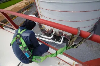Enhancing Oil & Gas Worker Safety Through AI-Driven Lone Worker Monitoring: Basin Safety Consulting's Innovative Approach