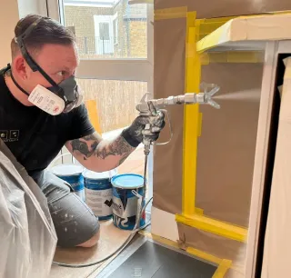 Expert Decorator Near Thames Crescent, Chiswick: Riverside Property Specialists
