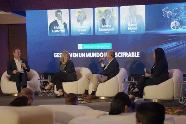 Panel liderado por el MII UC: ¿Cuál es el impacto de la disrupción tecnológica en la gestión?