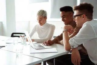 Why Every Growing Business Needs a Business Growth Consultant