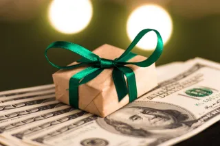 Why ISO Brokers Should Recommend Merchant Cash Advances This Holiday Season