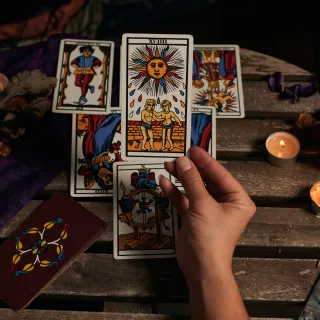 Are Twin Flame Tarot Readings Keeping You in Separation?