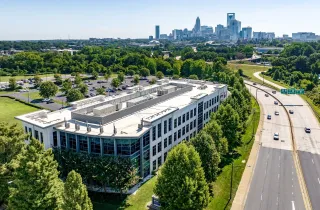 🌳 Bryant Park: Charlotte’s Urban Oasis for Fun and Relaxation