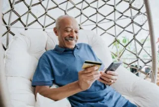 A Senior’s Guide to Shopping Online