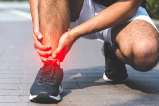 Sprained Ankle? Here’s How a Sports Therapist in Rutherglen Can Help You Bounce Back
