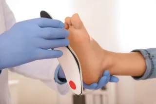 Custom vs. Off-the-Shelf Orthotics: What’s the Difference?