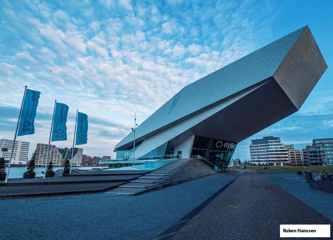 Museums Reimagined: Beyond the Glass Case