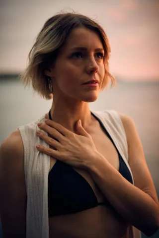 Somatic Healing vs. Traditional Talk Therapy: Why Your Body Holds the Key