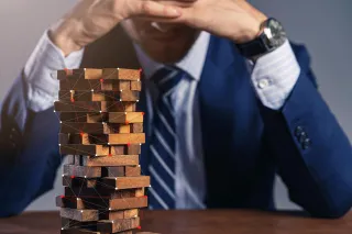How to Save a Failing Project: A 7-Step Executive Playbook
