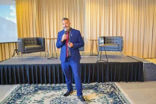 Colégio Registral do RS reúne cerca de 90 pessoas durante evento em Erechim