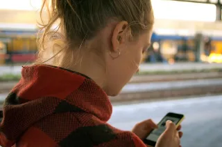 A Geração Z já mostrou há algum tempo que tem um verdadeiro pavor de falar ao telefone; e o Google quer aproveitar isso

