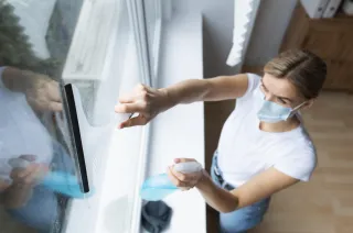 Store-Bought Vs. Homemade Window Cleaning Solutions - Which One To Choose!