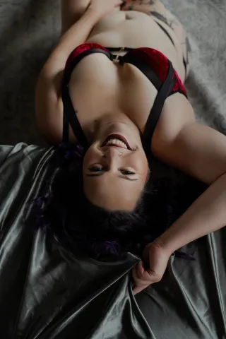 From Nervous to Naked: Overcoming Self-Doubt Before a Boudoir Session