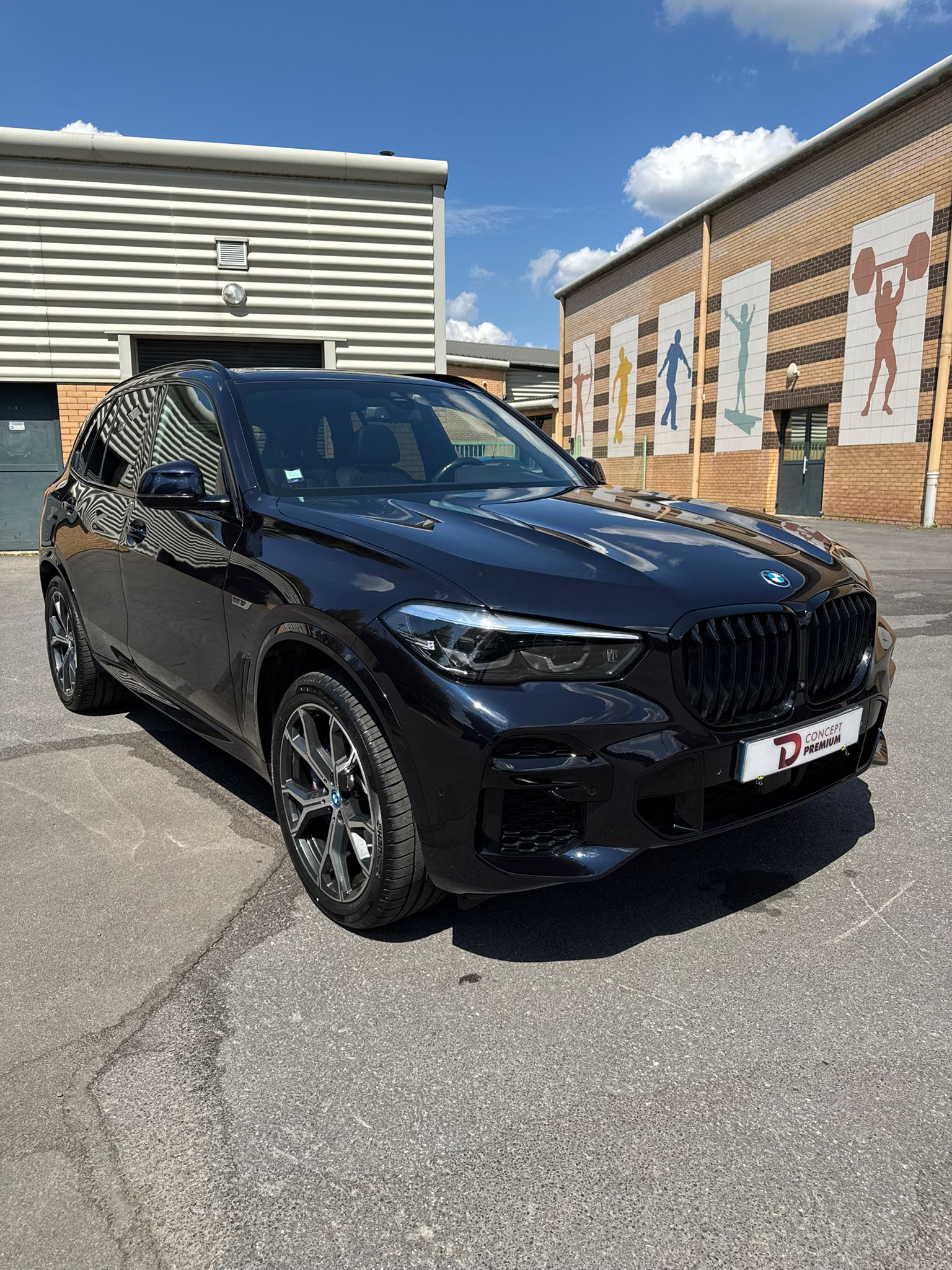 Polissage, cire et traitement céramique : comment sublimer la carrosserie de votre voiture à Somain