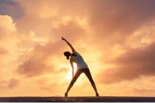 3 Essential stretches for singers to improve your voice faster