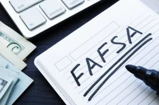 Navigating Financial Aid Delays: A Parent's Guide to Overcoming FAFSA Challenges