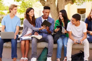 Make This Summer Count: How 9th & 10th Graders Can Build Confidence and College Readiness Post