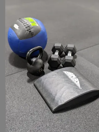 Home Workouts With Or Without Equipment!