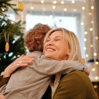 Holiday Love and Connection: Strengthening Bonds and Managing Stress