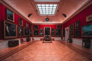 Flora Yukhnovich: Reimagining the Rococo at the Wallace Collection