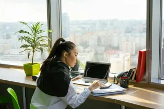 The Benefits of Outsourcing Bookkeeping for Small Businesses