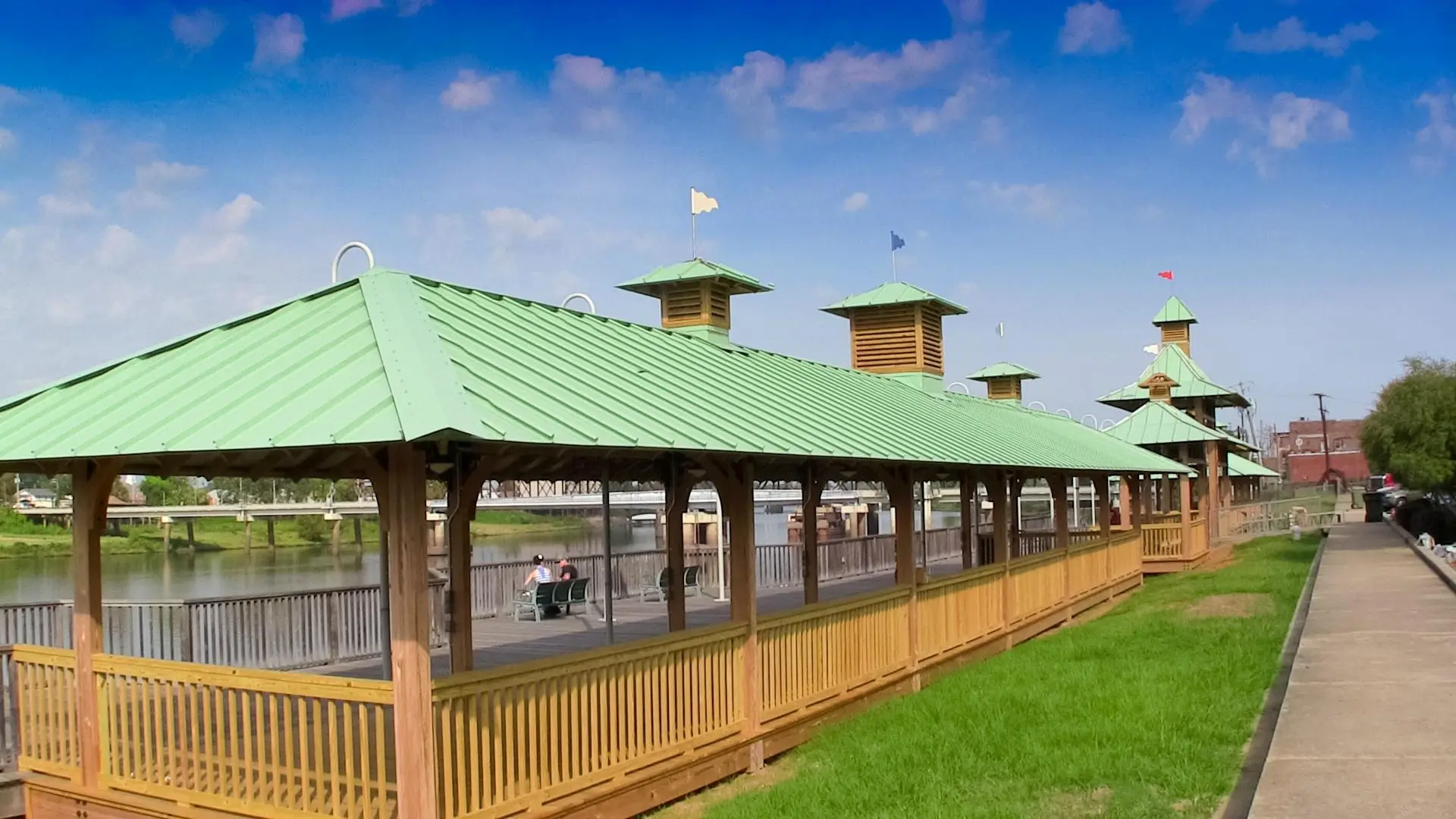 🎯Dive Into Downtown RiverMarket: Monroe’s Ultimate Hangout Spot