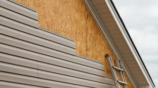 Common Signs Your Home Needs House Siding Repair