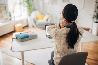 Desk Jobs and Neck Pain: Tips from a London Chiropractor