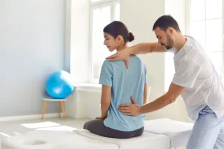 Non-Invasive Back Pain Treatments: What London Chiropractors Offer