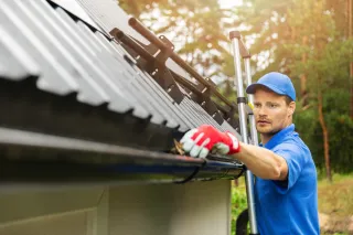 How to Maintain Your Gutters: Affordable Gutter Cleaning & Repair in Mason City